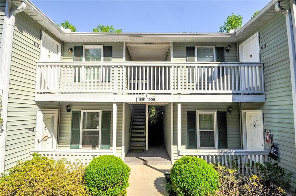 1895 Brian Way, Decatur, GA 30033 — most recent listing photo