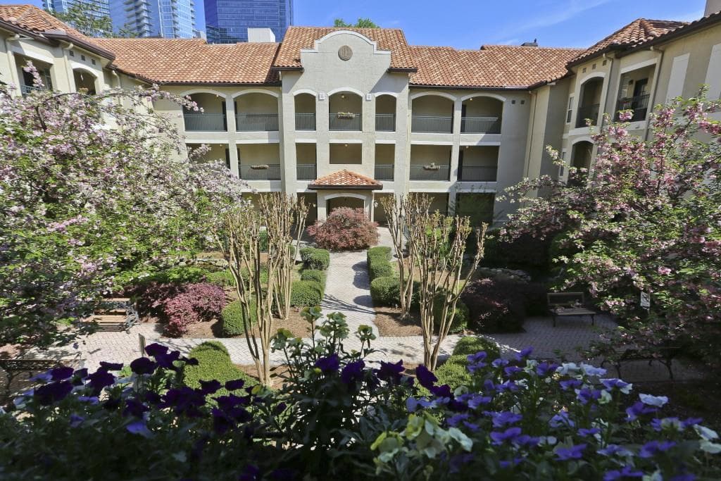 1 bedroom, 814 sq ft condominium sold at 955 Juniper Street 4321, Atlanta, GA 30309