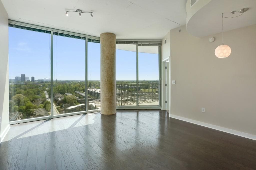2 bedroom, 1,045 sq ft condominium sold at 361 17th Street 1623, Atlanta, GA 30363