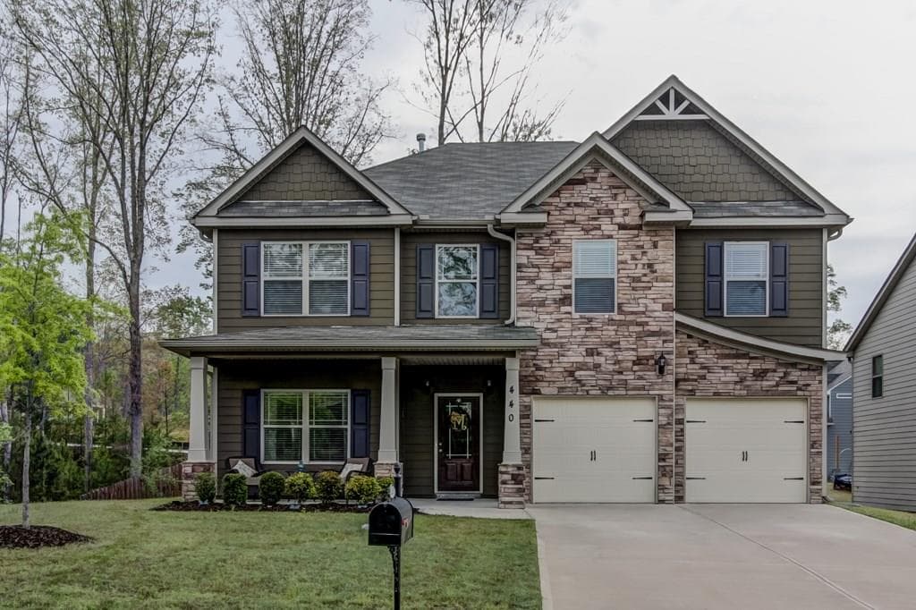 4 bedroom, 2,983 sq ft single family residence sold at 440 Cleburne Place, Acworth, GA 30101