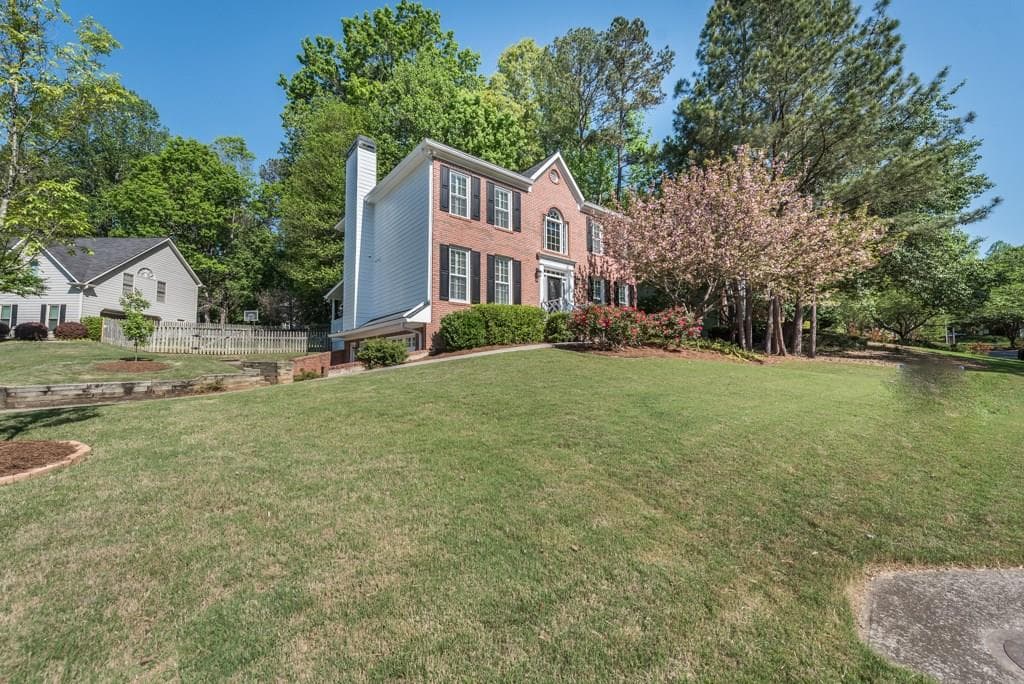 4 bedroom, 2,848 sq ft single family residence sold at 6100 Braidwood Court, Acworth, GA 30101