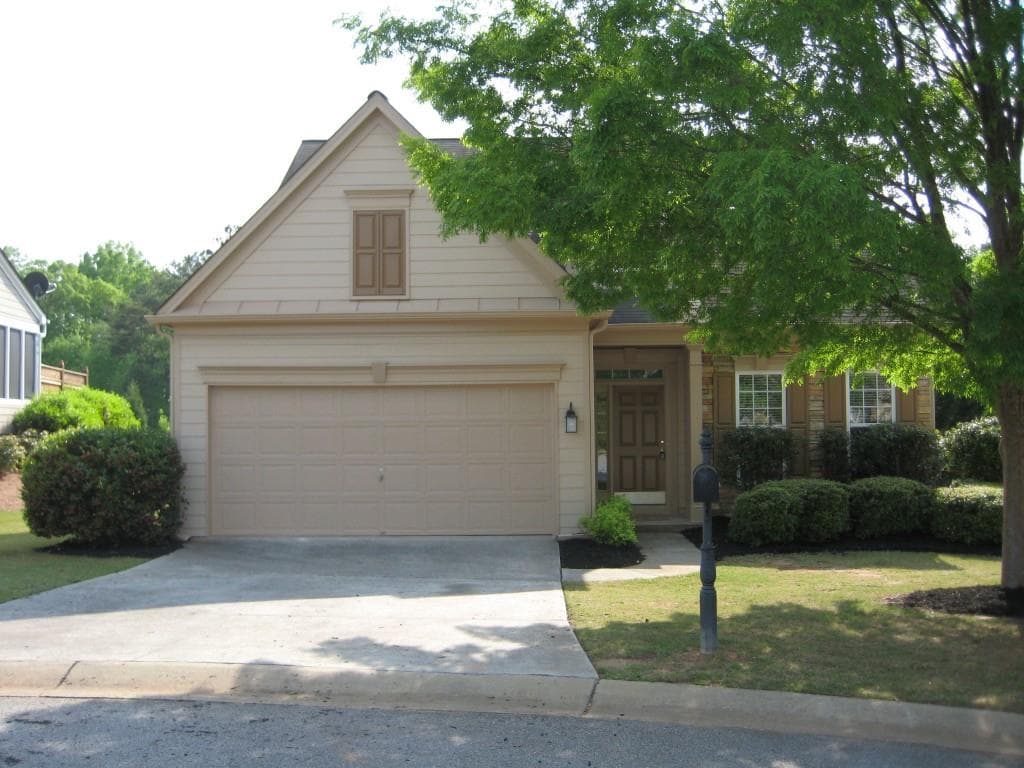 3 bedroom, 2,279 sq ft single family residence sold at 321 Dexter Drive, Woodstock, GA 30188