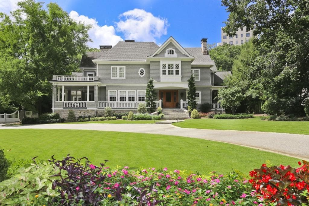 5 bedroom, 8,141 sq ft single family residence sold at 210 Peachtree Circle, Atlanta, GA 30309
