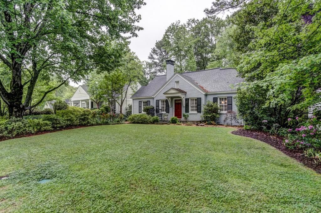 4 bedroom single family residence sold at 2885 North Hills Drive, Atlanta, GA 30305