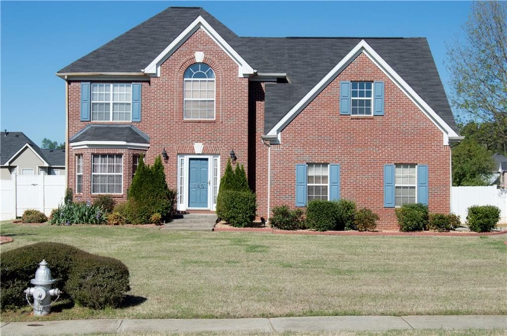 5 bedroom, 2,842 sq ft single family residence sold at 160 Palisade Point Drive, Ellenwood, GA 30294