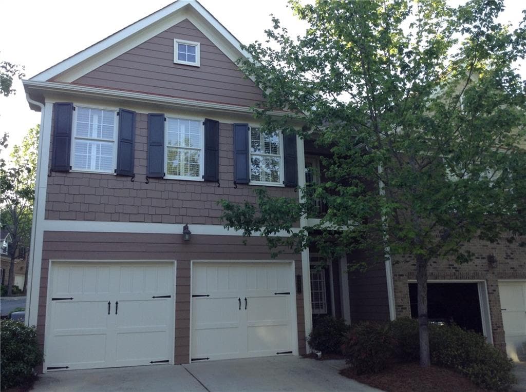3 bedroom, 1,860 sq ft townhouse sold at 2401 Meadow Falls Lane, Duluth, GA 30097