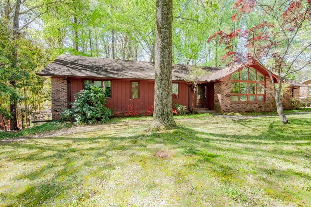 400 Mockingbird Lane, Smyrna, GA 30082 — most recent listing photo