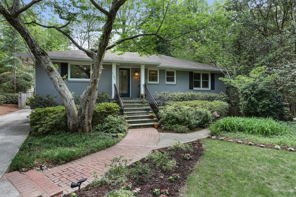 4 bedroom, 2,333 sq ft single family residence sold at 1183 Zimmer Drive, Atlanta, GA 30306