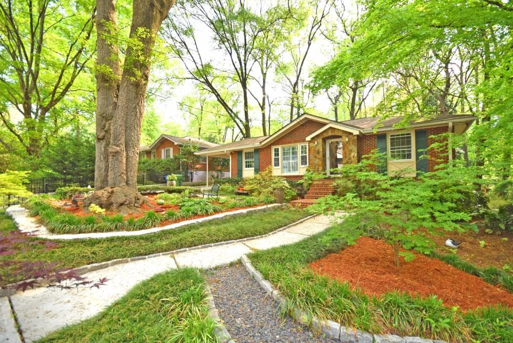 2 bedroom, 1,127 sq ft single family residence sold at 764 Shadowridge Drive, Atlanta, GA 30316