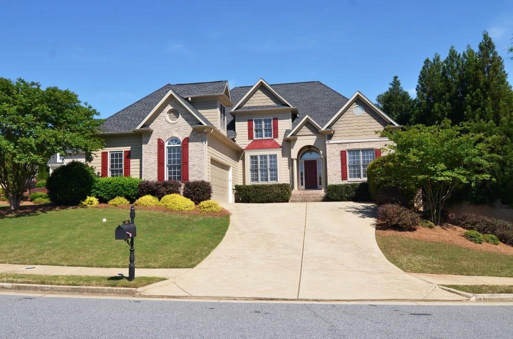 6 bedroom, 4,741 sq ft single family residence sold at 303 Vine Creek Drive, Acworth, GA 30101