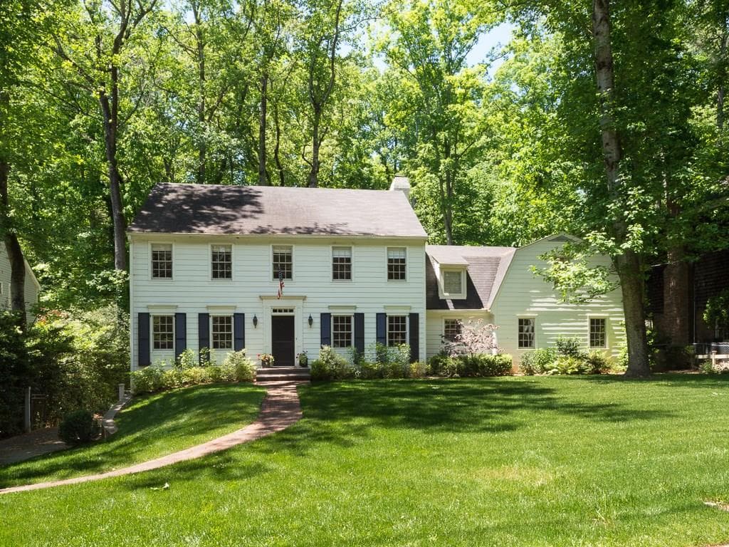 5 bedroom, 3,174 sq ft single family residence sold at 4600 Jettridge Drive, Atlanta, GA 30327