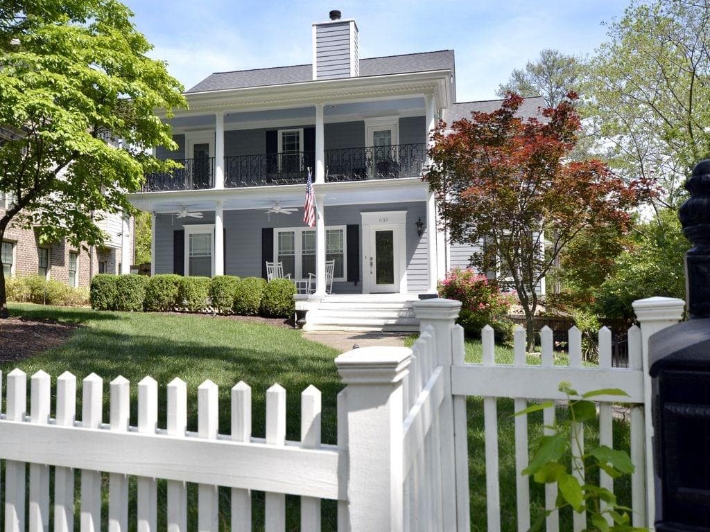 4 bedroom, 2,668 sq ft single family residence sold at 630 Burke Road, Atlanta, GA 30305