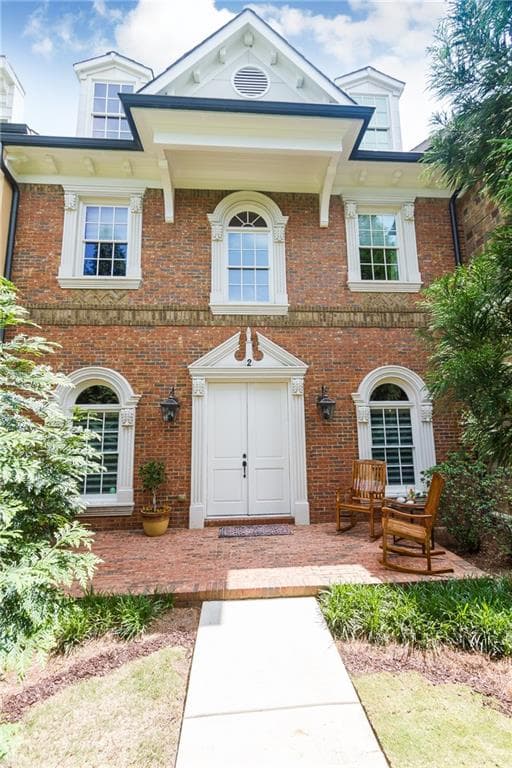 3 bedroom, 3,259 sq ft townhouse sold at 3113 Lenox Road 2, Atlanta, GA 30324