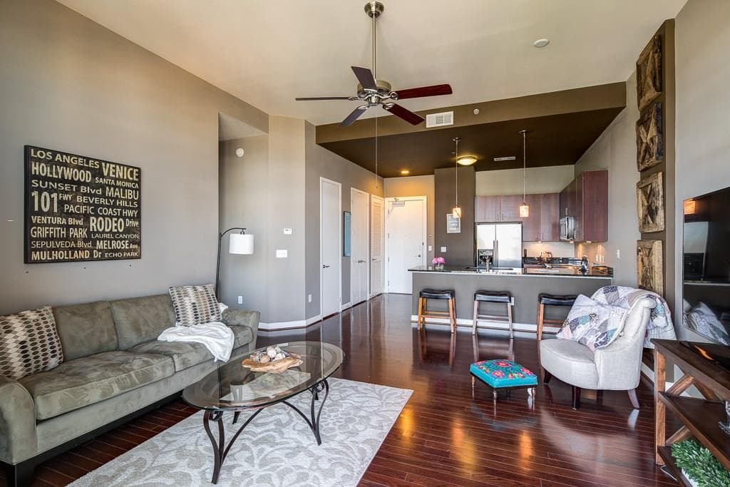 1 bedroom, 852 sq ft condominium sold at 711 Cosmopolitan Drive 809, Atlanta, GA 30324