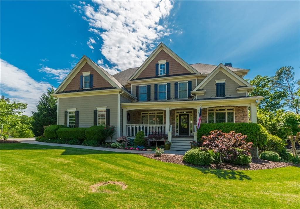 7 bedroom, 4,636 sq ft single family residence sold at 4805 Blossom Court, Cumming, GA 30028