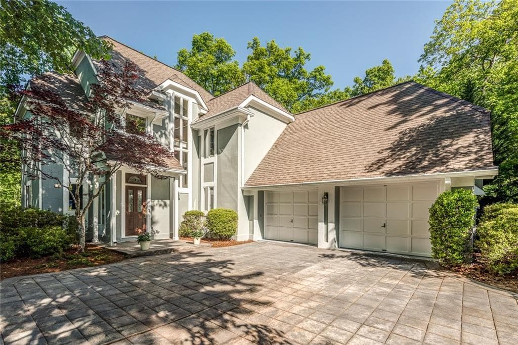 4 bedroom single family residence sold at 3901 Chaucer Wood, Brookhaven, GA 30319