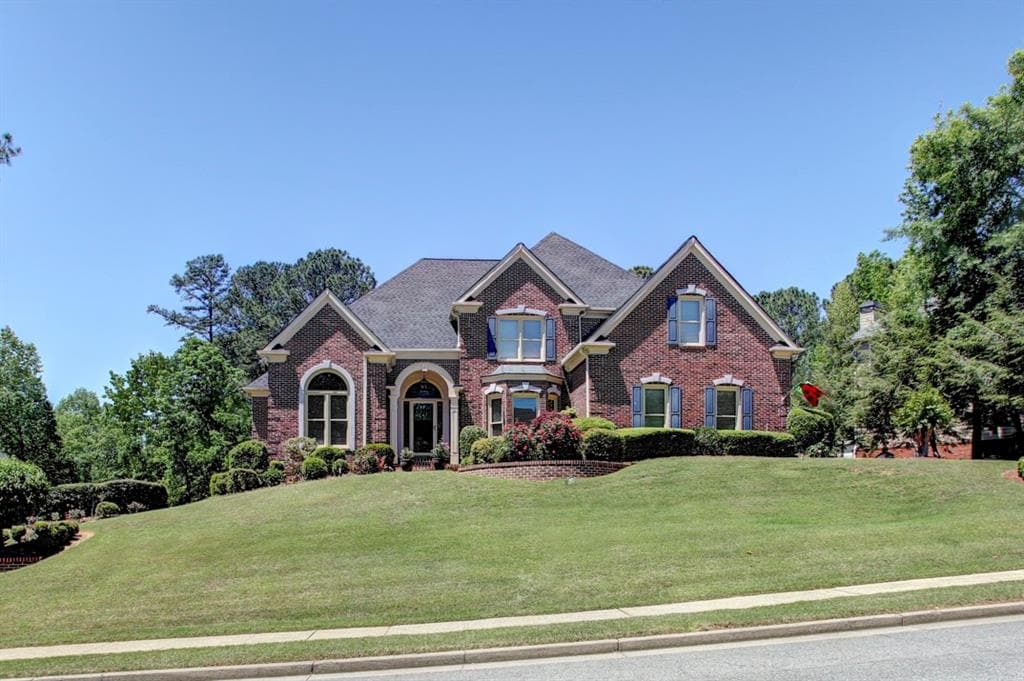 5 bedroom, 4,406 sq ft single family residence sold at 1043 Towne Lake Hills, Woodstock, GA 30189