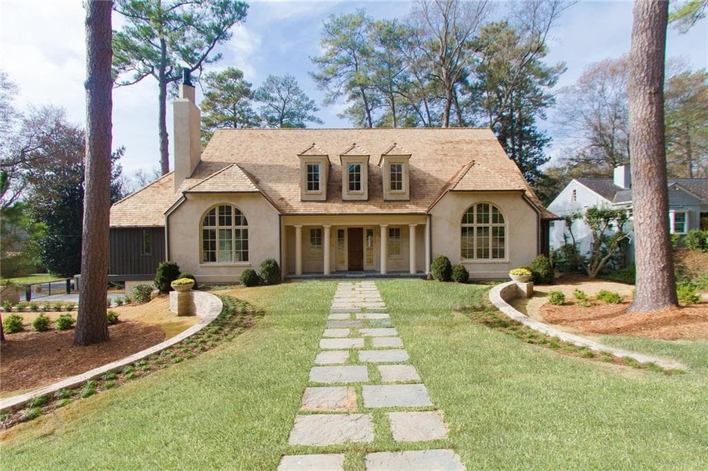 6 bedroom, 6,340 sq ft single family residence sold at 2340 Montview Drive, Atlanta, GA 30305