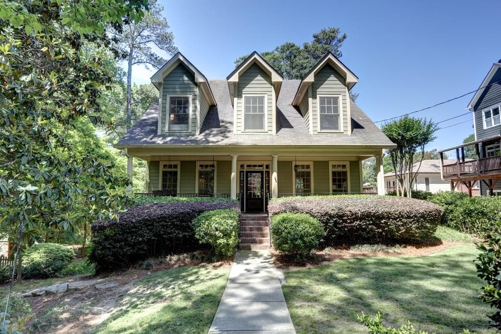 4 bedroom, 3,668 sq ft single family residence sold at 2285 Plaster Avenue, Atlanta, GA 30305