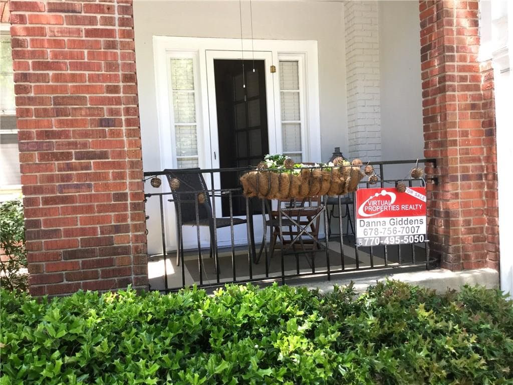 1 bedroom, 608 sq ft condominium sold at 794 Frederica Street 1, Atlanta, GA 30306