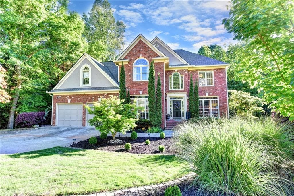 4 bedroom, 3,984 sq ft single family residence sold at 510 Woodbrook Way, Lawrenceville, GA 30043
