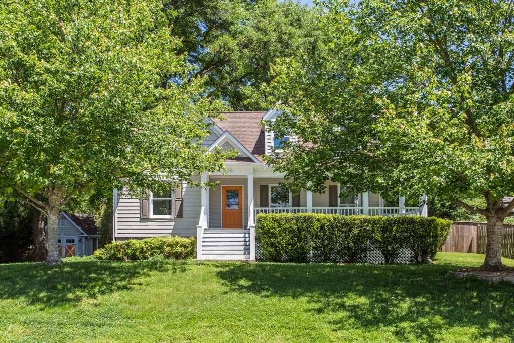 3 bedroom single family residence sold at 986 Walker Avenue, Atlanta, GA 30316