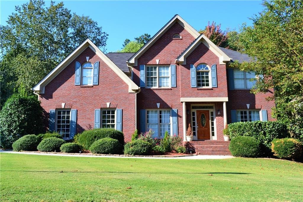 6 bedroom, 2,976 sq ft single family residence sold at 1998 Greensferry Glen, Lawrenceville, GA 30043