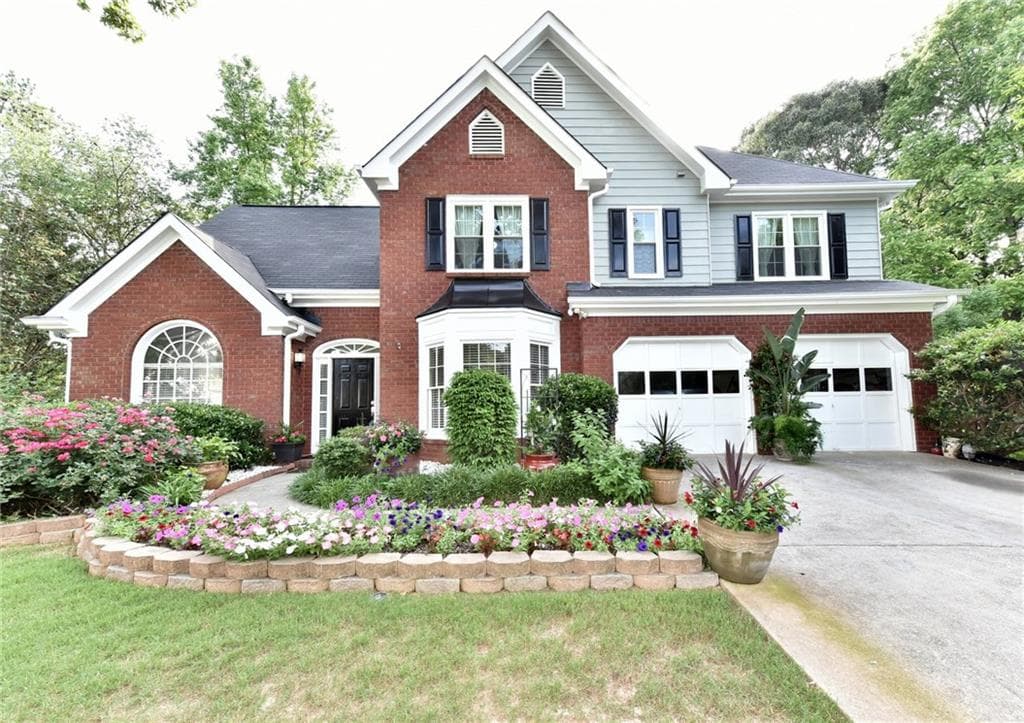 4 bedroom, 2,137 sq ft single family residence sold at 893 Lance Circle, Lawrenceville, GA 30043