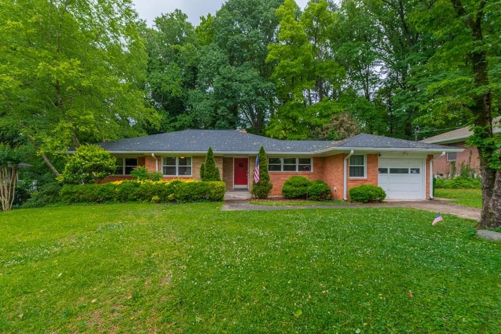 3 bedroom, 1,409 sq ft single family residence sold at 609 Willivee Drive, Decatur, GA 30033