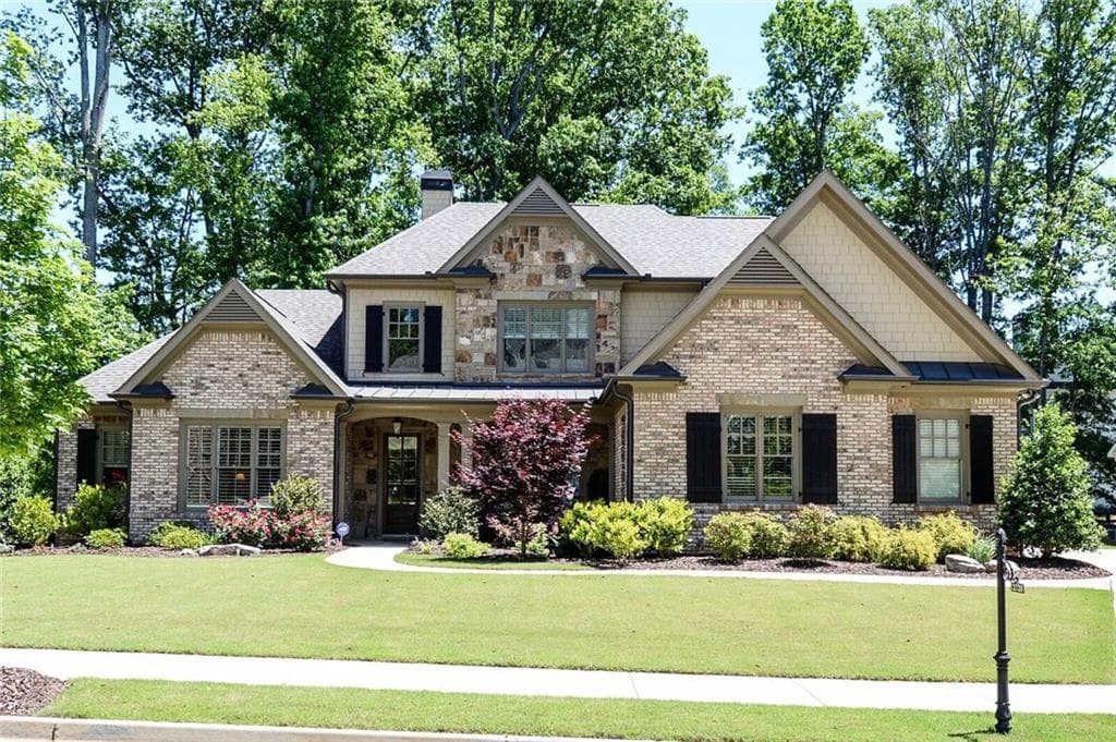 4 bedroom, 3,853 sq ft single family residence sold at 12728 Ruths Farm Way, Alpharetta, GA 30004