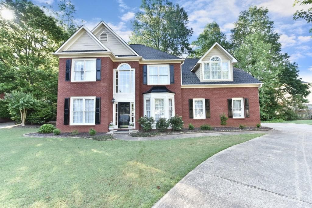 220 Saddle Tree Way, Sugar Hill, GA 30518 — most recent listing photo
