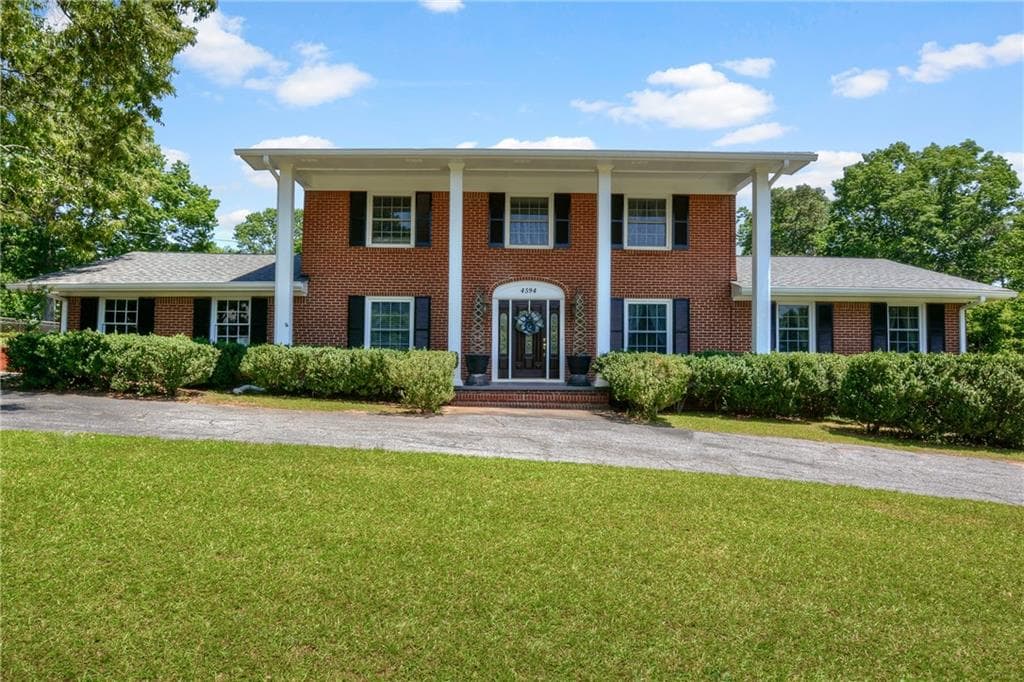 4 bedroom single family residence sold at 4594 Mesaview Way, Stone Mountain, GA 30083