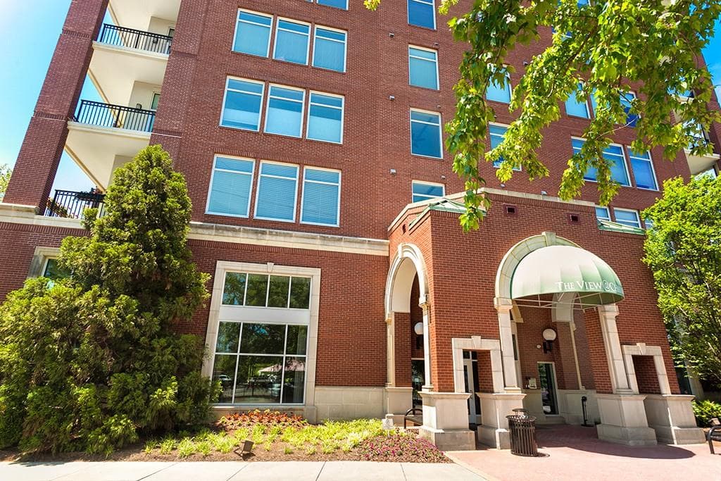 1 bedroom, 964 sq ft condominium sold at 3820 Roswell Road 404, Atlanta, GA 30342