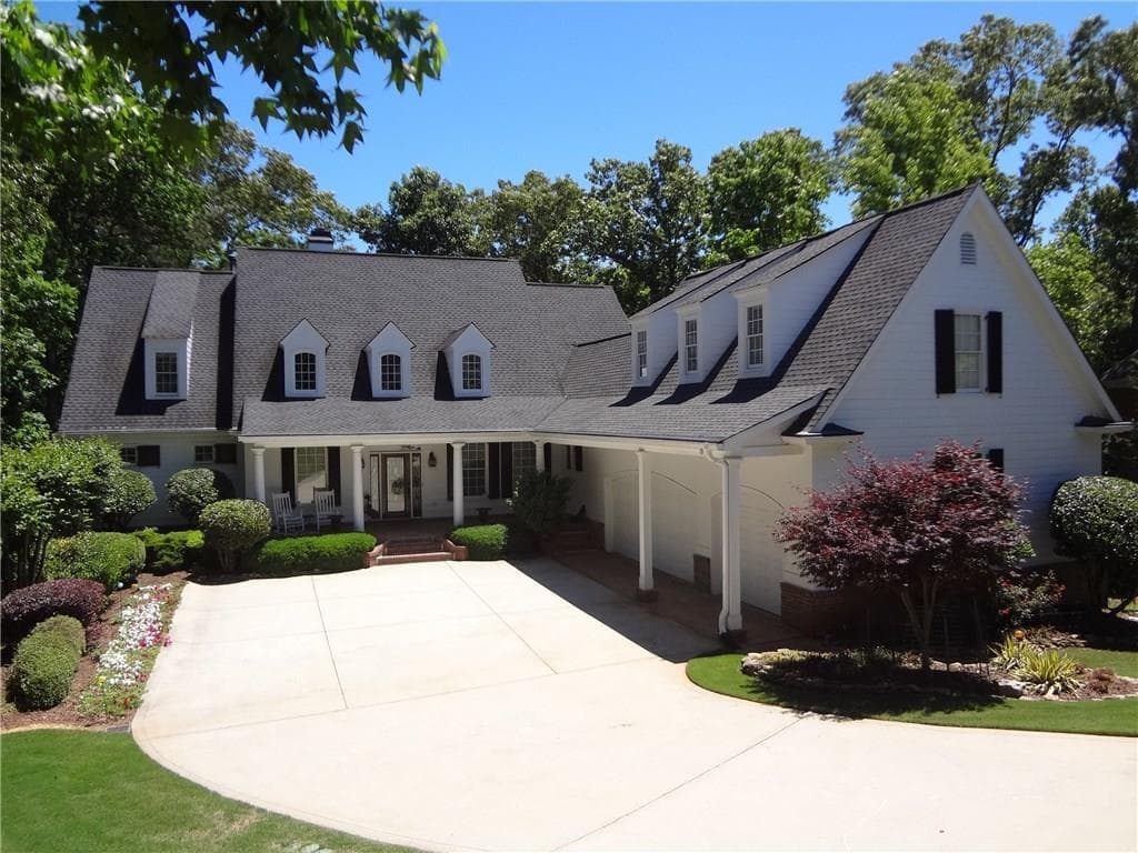 5045 Eves Place, Roswell, GA 30076 — most recent listing photo