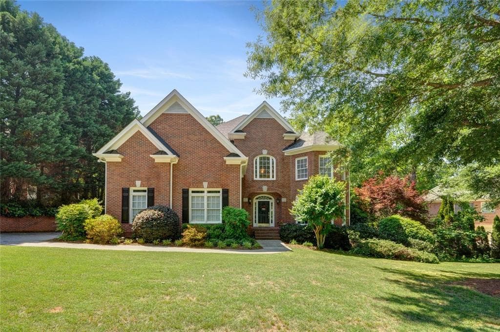 5 bedroom, 3,897 sq ft single family residence sold at 3770 Grey Abbey Drive, Alpharetta, GA 30022