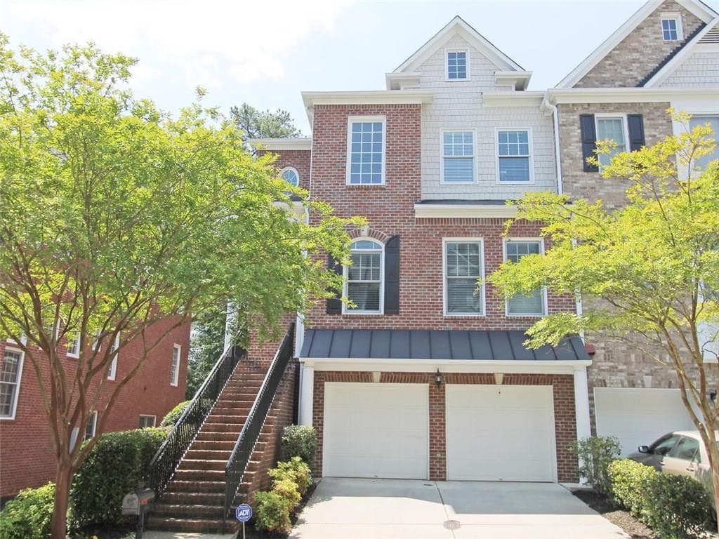 3 bedroom, 3,492 sq ft townhouse sold at 5867 Riverstone Circle 17, Atlanta, GA 30339
