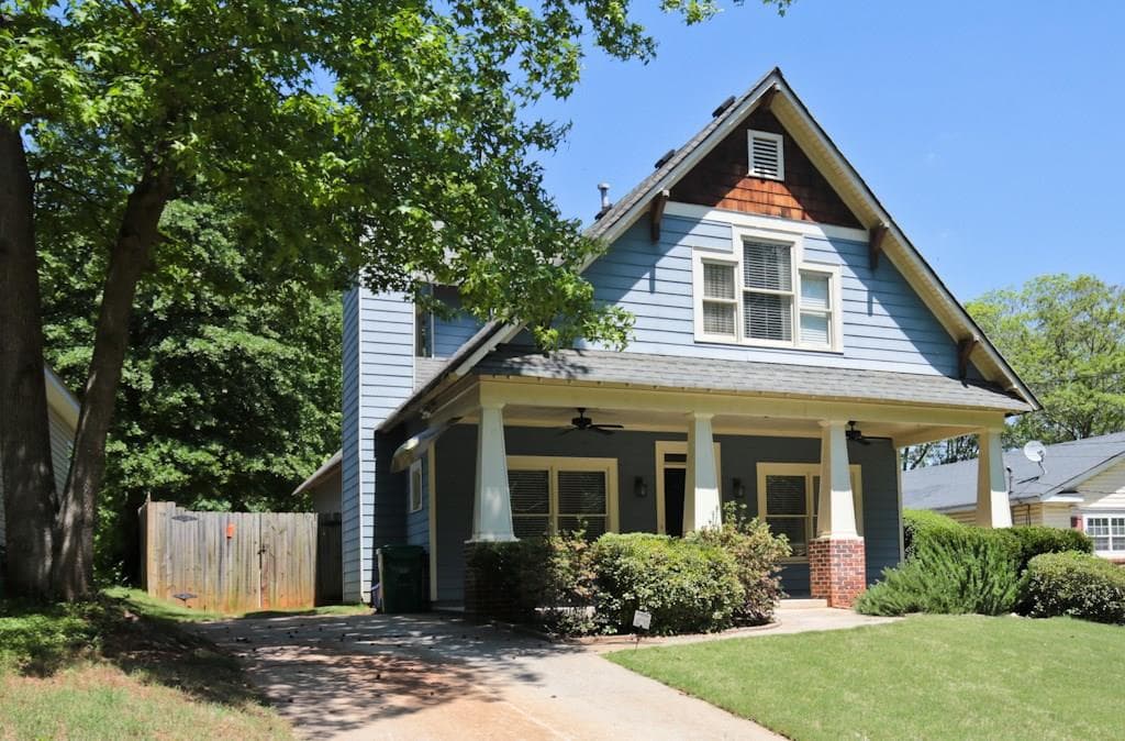 4 bedroom, 1,915 sq ft single family residence sold at 3158 Alston Drive, Decatur, GA 30032