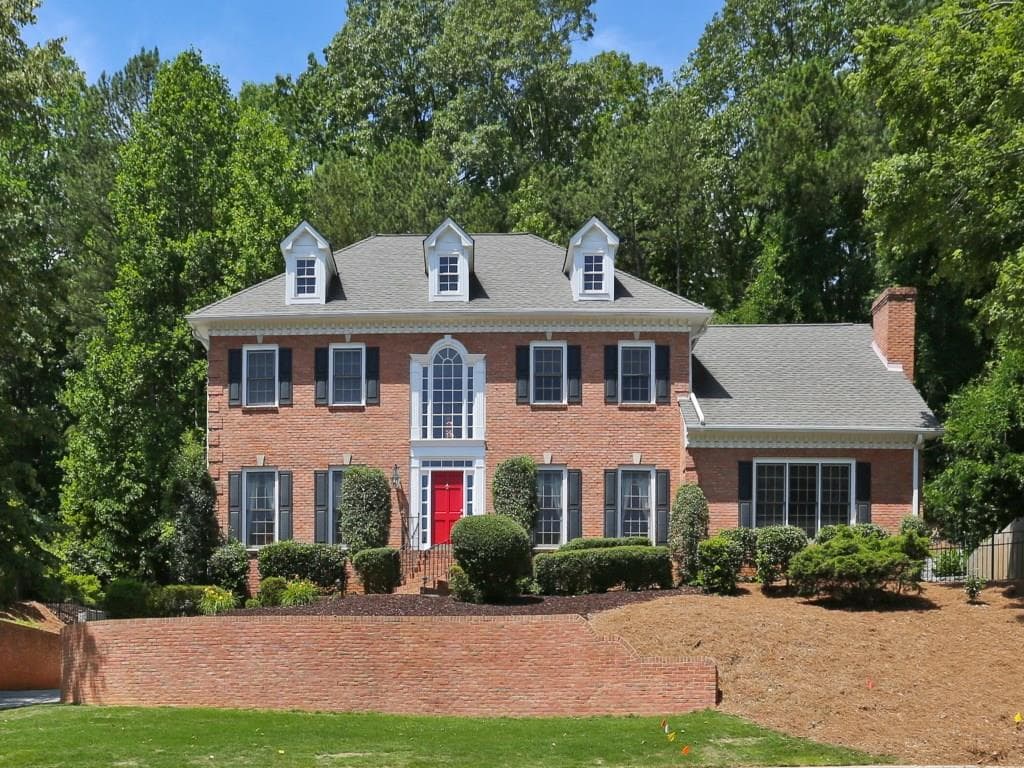 5 bedroom, 3,282 sq ft single family residence sold at 3978 Fernway Court, Brookhaven, GA 30319