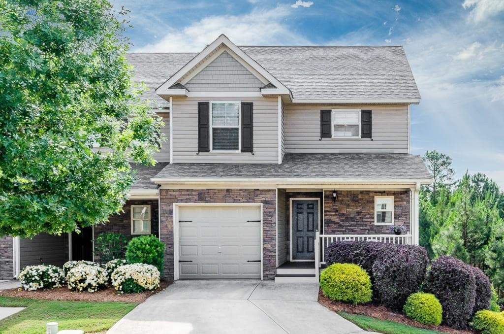 3 bedroom, 1,382 sq ft townhouse sold at 138 Cypress Court 0, Canton, GA 30115