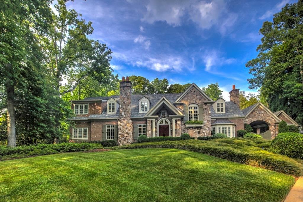 6 bedroom single family residence sold at 109 Blackland Road, Atlanta, GA 30342