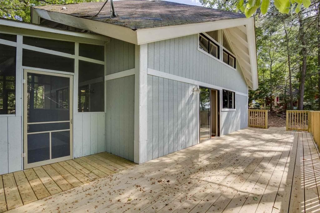 3233 Lake Road Circle, Gainesville, GA 30501 — most recent listing photo