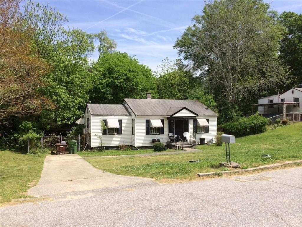 3 bedroom, 1,008 sq ft single family residence sold at 163 Wadley Street, Atlanta, GA 30314