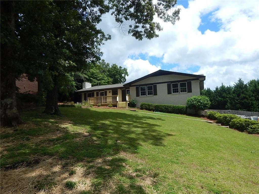 2081 Westwood Circle, Smyrna, GA 30080 — most recent listing photo