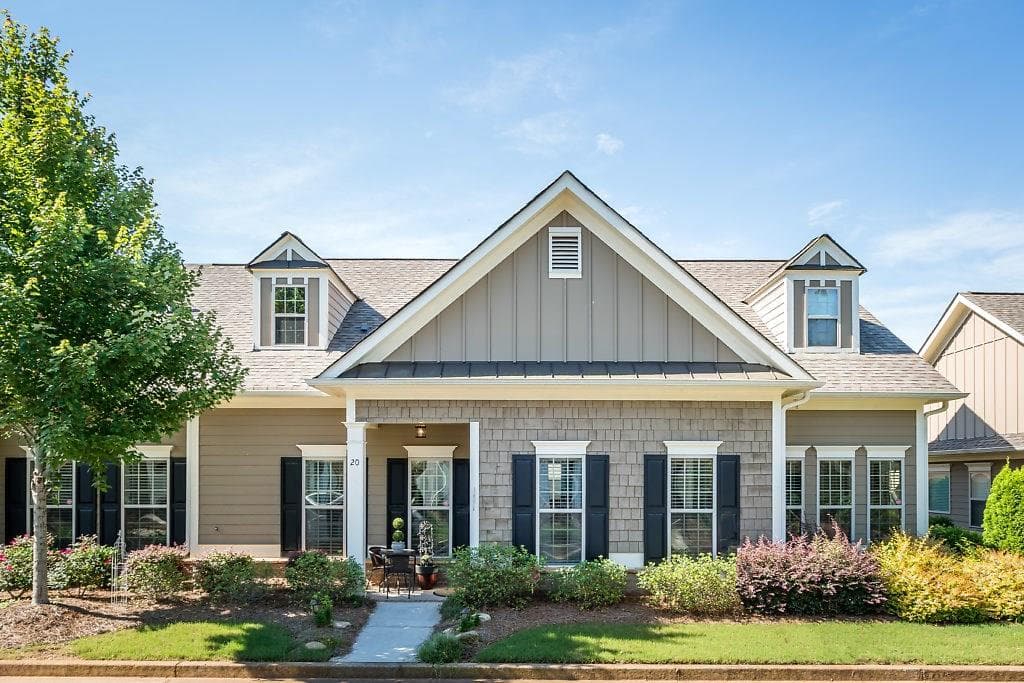 3 bedroom, 3,273 sq ft condominium sold at 625 Aunt Lucy Lane 2012, Smyrna, GA 30082