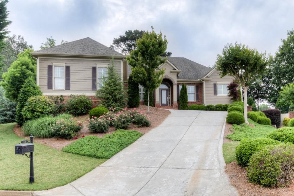 4 bedroom, 4,980 sq ft single family residence sold at 1097 Meadow Brook Drive, Woodstock, GA 30188