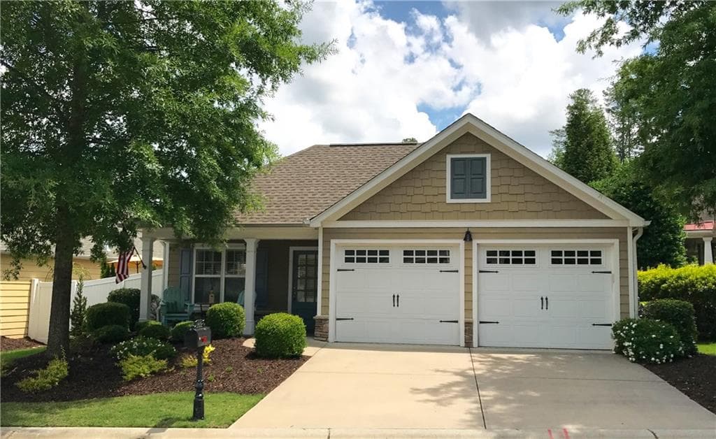 3 bedroom, 1,714 sq ft single family residence sold at 204 Winthrope Drive, Woodstock, GA 30188