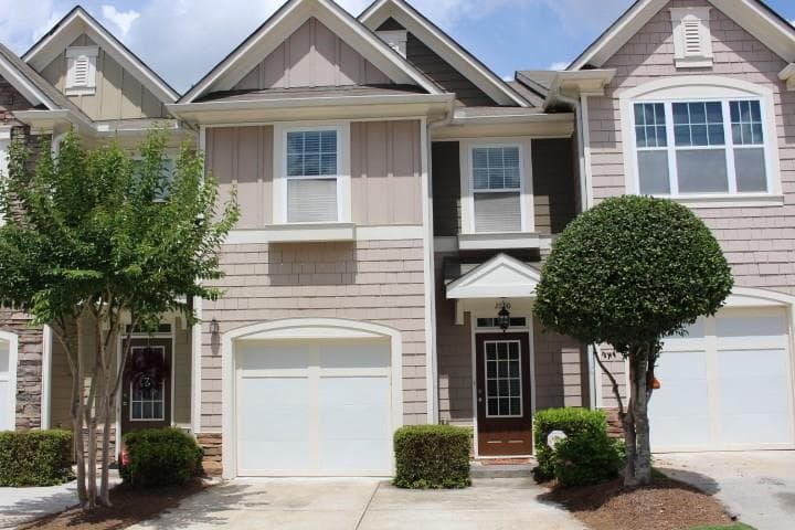 2050 Lakeshore Overlook Drive, Kennesaw, GA 30152 — most recent listing photo