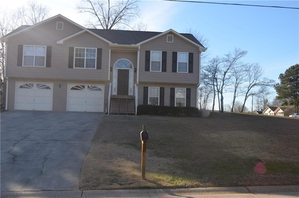 5410 Hunnington Mill Drive, Flowery Branch, GA 30542 — most recent listing photo
