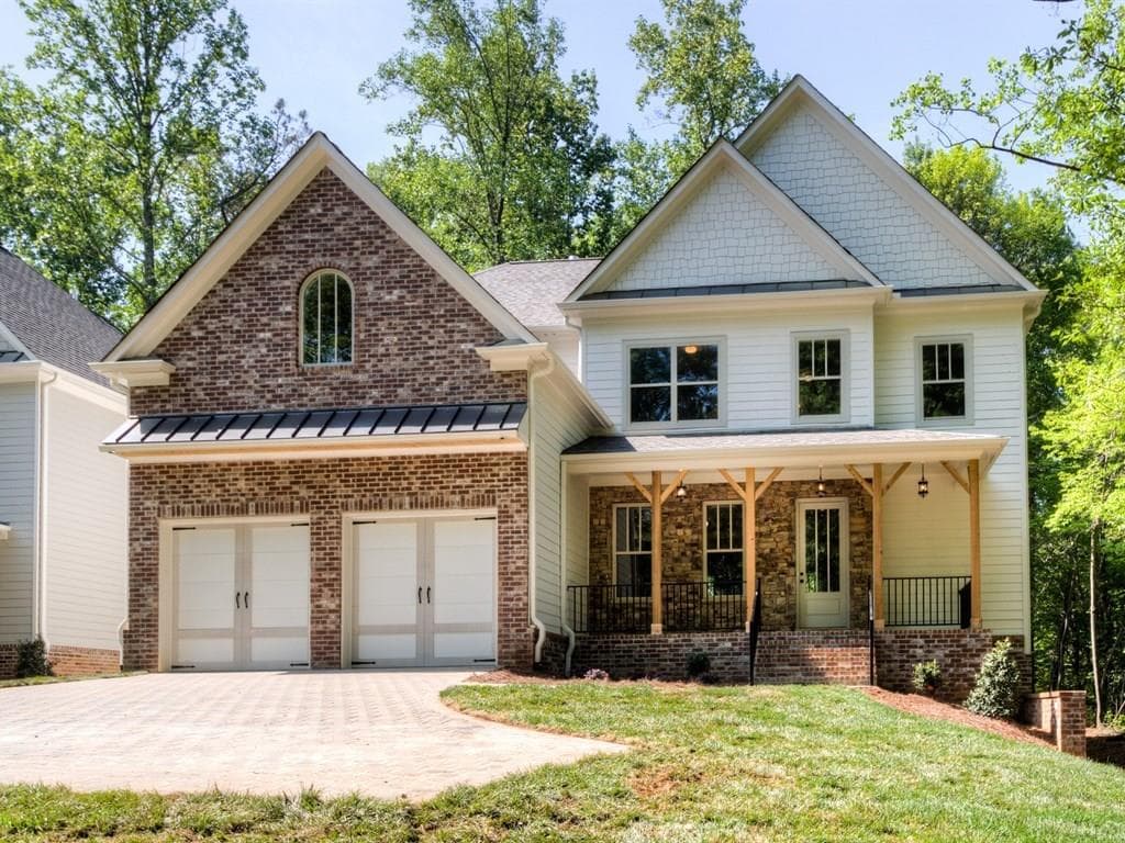 5 bedroom, 3,006 sq ft single family residence sold at 519 Holcomb Bridge Road, Norcross, GA 30071