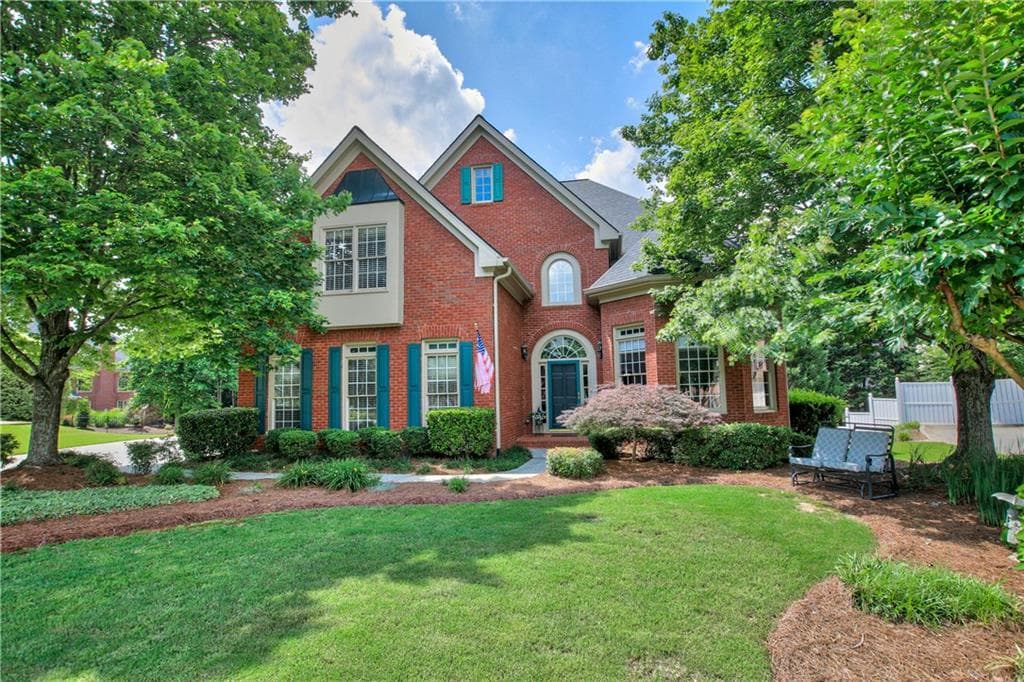 5 bedroom, 5,747 sq ft single family residence sold at 4720 Park Brooke Trace, Alpharetta, GA 30022